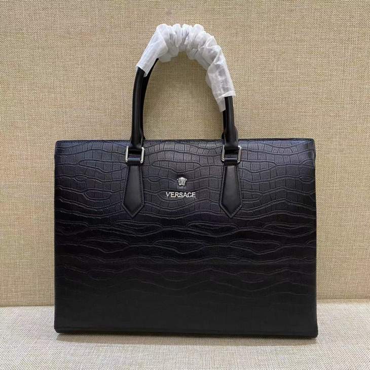Picture of Versace Mens Bags _SKUfw241653910fw
